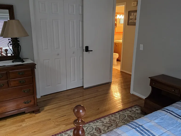 32 Mercedes Dr — Photo 11
