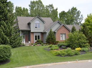 8724 Sussex St, White Lake, MI