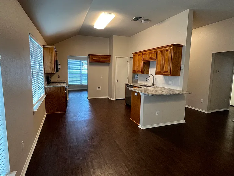 3393 Blanco Dr — Photo 4