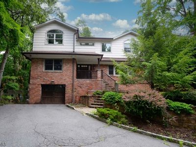 160 Grandview Ave, North Caldwell, NJ, 07006