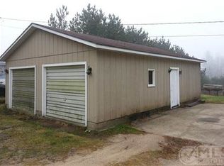 20079 Five Mile Rd, Reed City, MI 49677