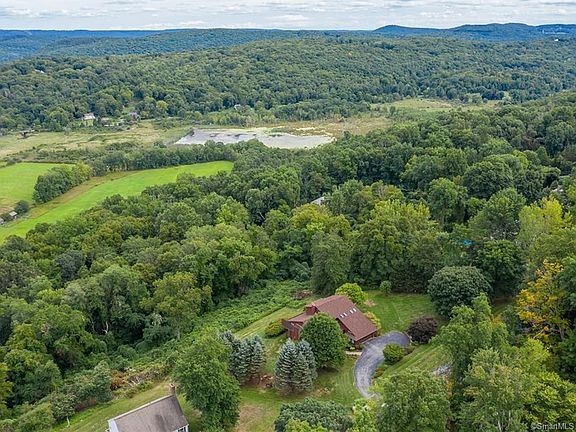 22 Smoke Ridge Drive