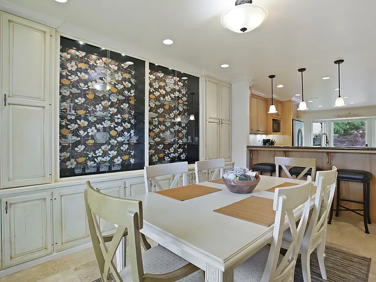 2925 Park Oak Dr — Photo 8
