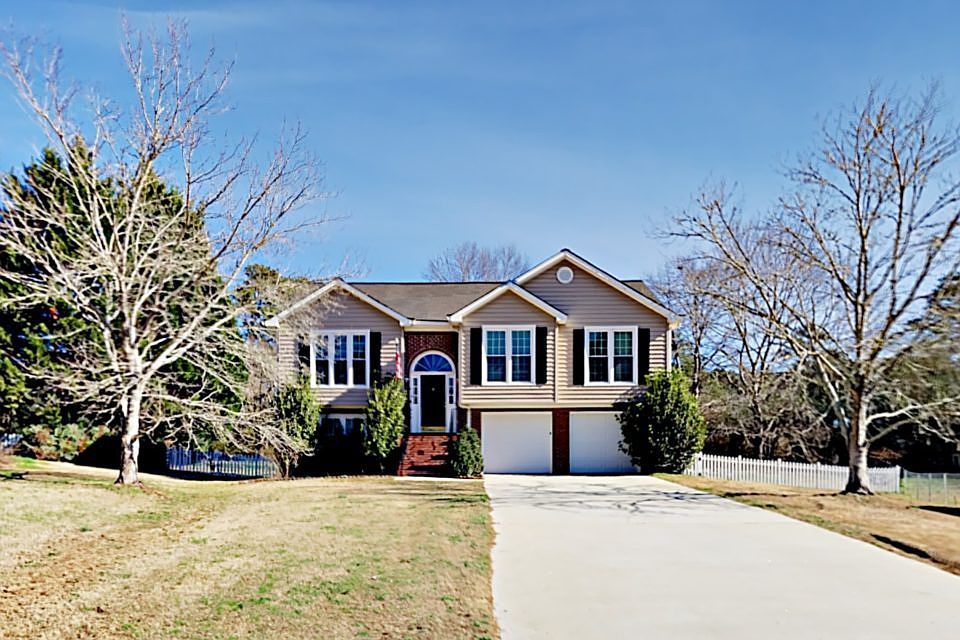1st image of 3804 Jolane Ct SE