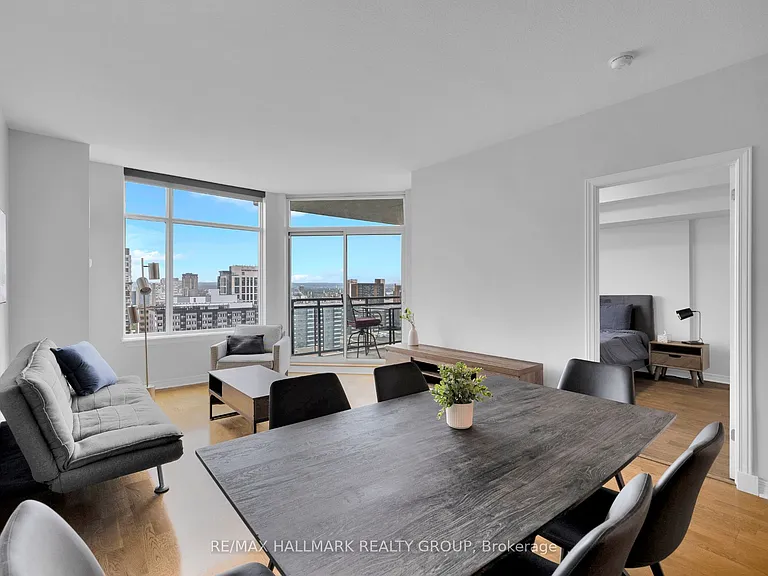 570 Laurier Ave W #1604 — Photo 8