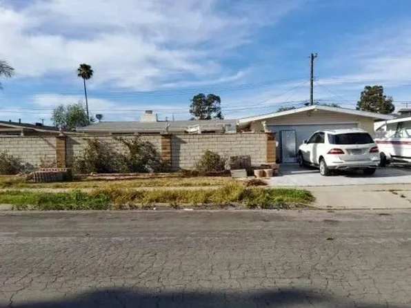 228 Amherst Rd, Costa Mesa, CA 92626