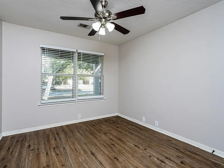 18331 Atasca Woods Trce — Photo 12