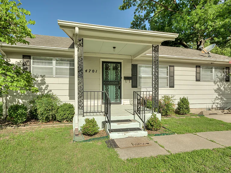 4701 N Peniel Ave — Photo 5
