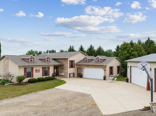 10388 Telegraph Rd, Winnebago, IL 61088