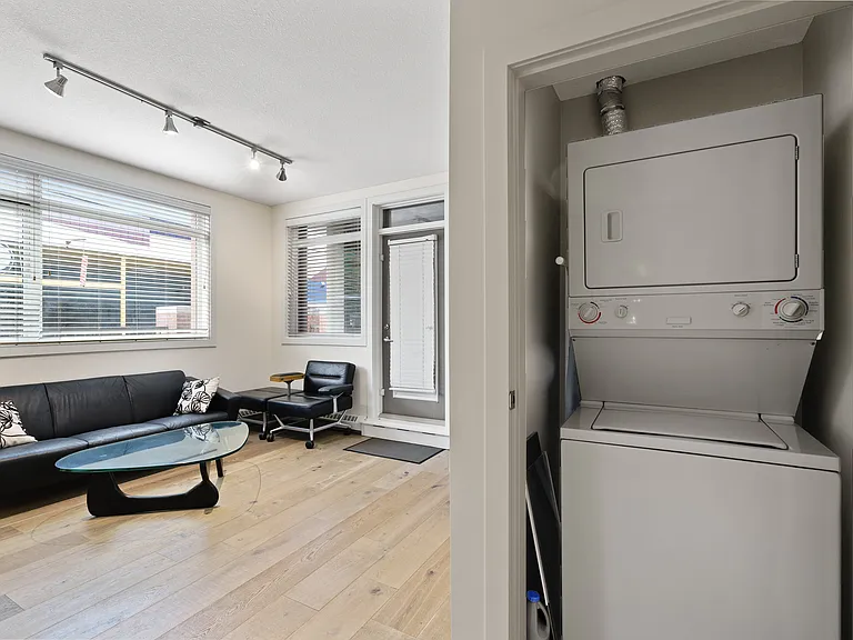 333 22nd Ave SW #106 — Photo 24