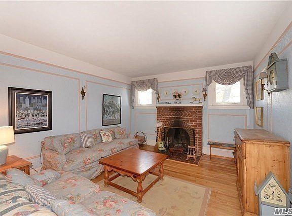 4th image of 35 Bedford Ave