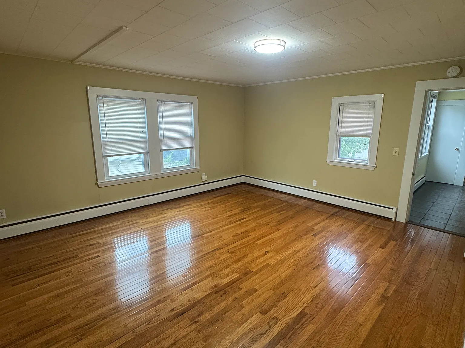 3 bed, 1625 sqft, $2,600 — Photo 4