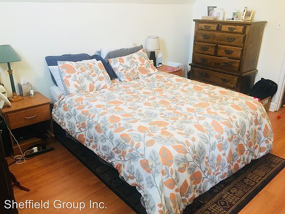 5th image of 2052 W Cuyler Ave #3