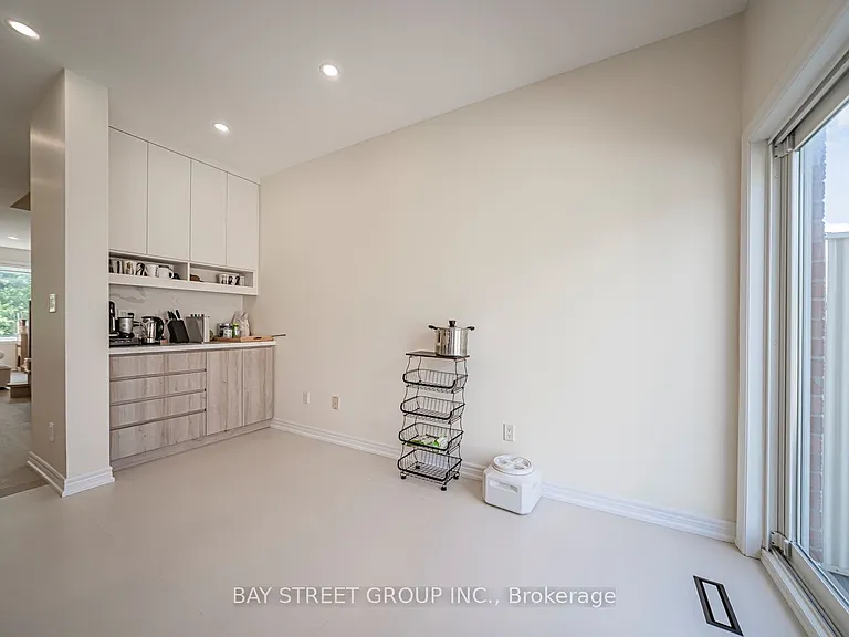 16 Dahlia Rd — Photo 12
