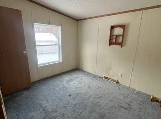 22963 Lake Shore Dr, Elkhart, IN 46514
