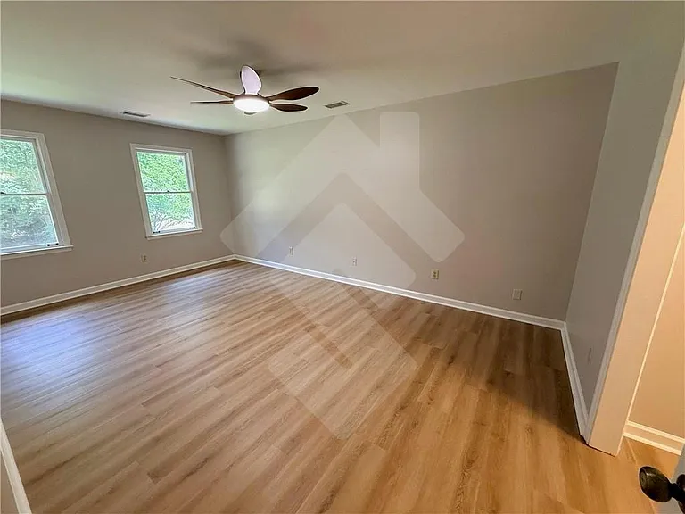 2890 Brookcliff Ln — Photo 31