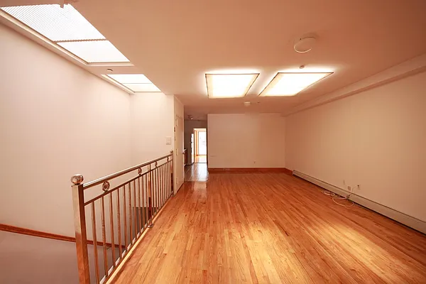 Rented by KeyWorthy | media 3