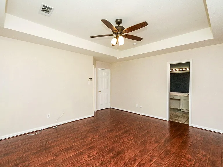 19715 Lindenfield Ct — Photo 16