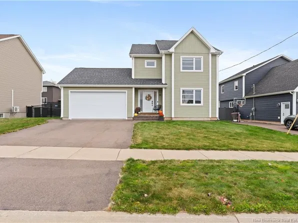 35 Amity St, Moncton, NB E1G 0S4