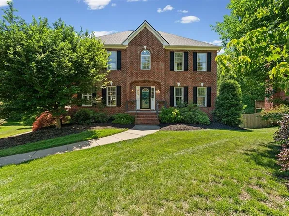 220 Lake Dale Ct, Clemmons, NC 27012