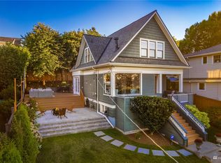 411 Raye St, Seattle, WA 98109