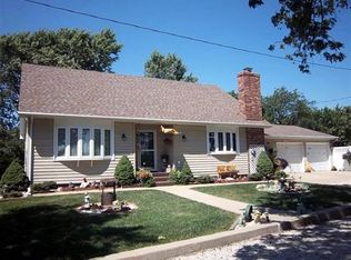 1528 N 500th Rd, Baldwin City, KS 66006