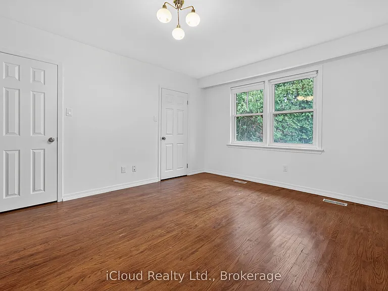 52 Montressor Dr — Photo 20