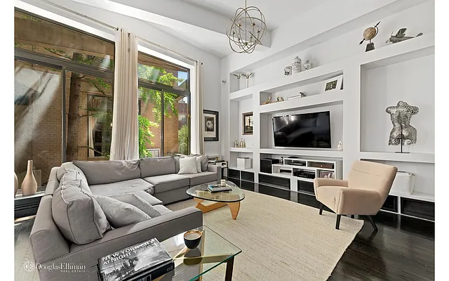 Rented by Douglas Elliman | media 9