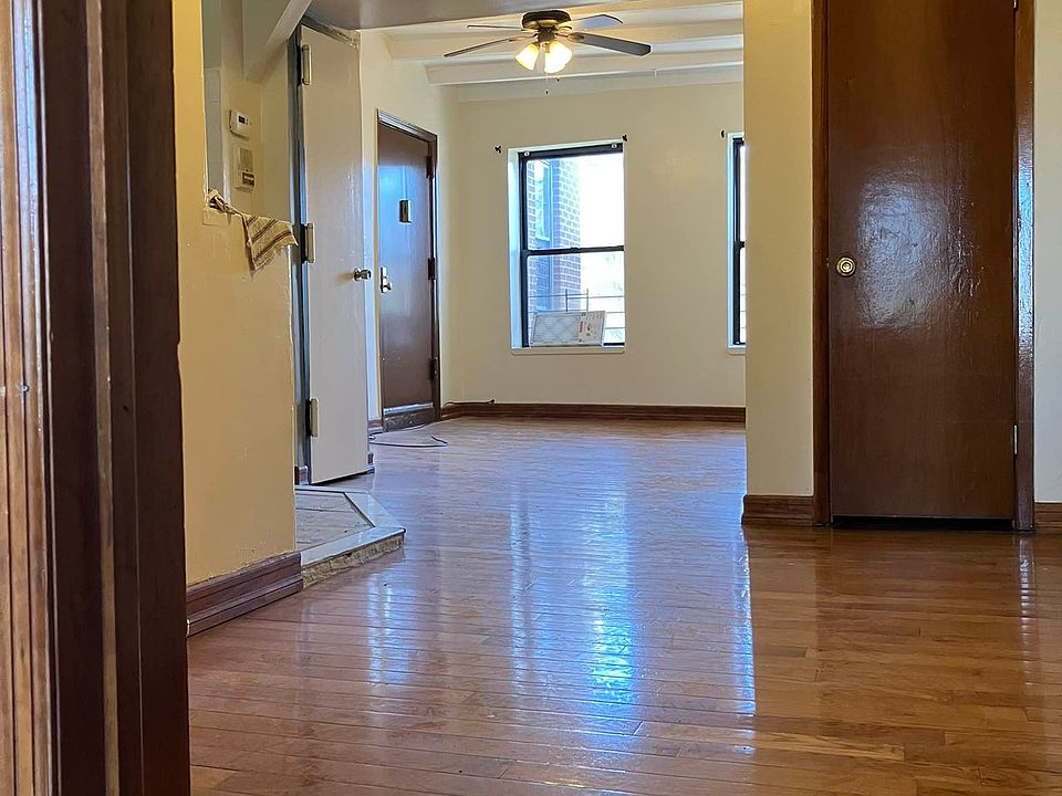 1st image of 59 4th Ave APT 4L