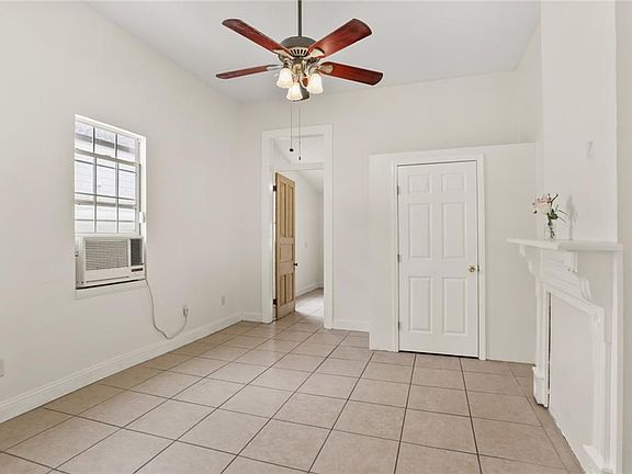 5th image of 1227-29 Desire St