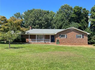 5902 Checker Rd, High Point, NC 27263