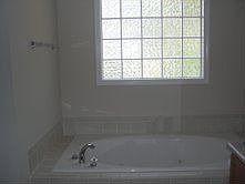 Jetted Tub, Sep Shower
