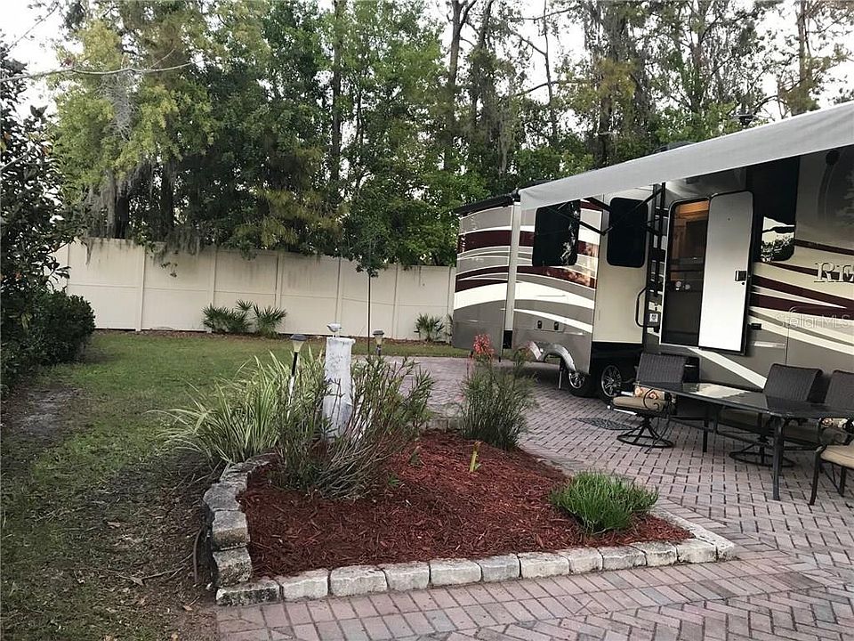 2nd image of 6849 Amanda Vista Cir