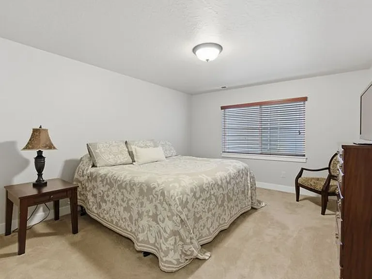11654 S Winford Dr — Photo 26