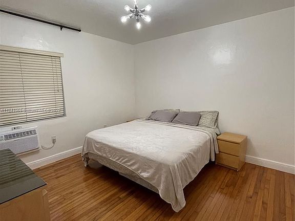 5th image of 2901 Sheridan Ave #6