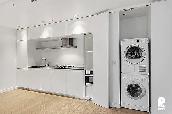 Rented by REZI | media 112