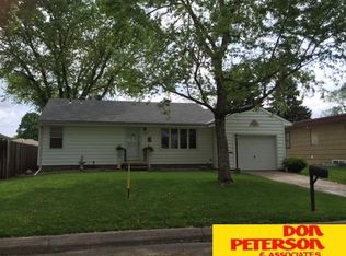 1040 N Hancock St, Fremont, NE 68025