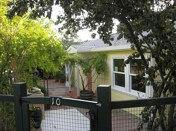 1st image of 10 Walsh Ln