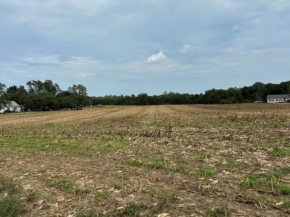 52-46 Beulah Ln, Warsaw, VA 22572