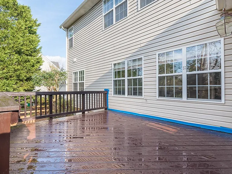 11415 Fountaingrove Dr — Photo 36