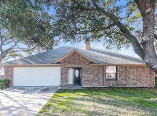 1317 Sparrow Ct, Desoto, TX 75115