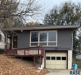 715 S Willow Ave, Sioux Falls, SD, 57104