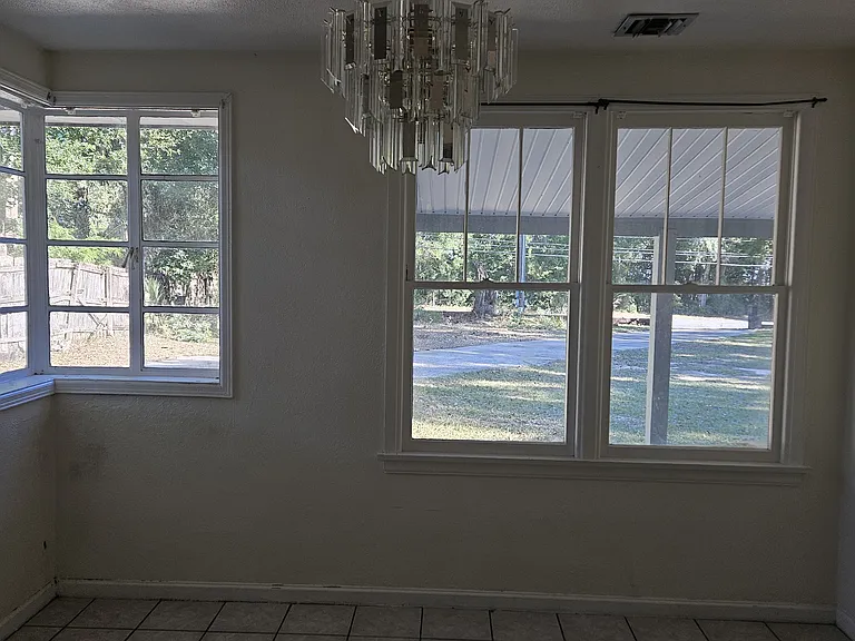 2737 Scenic Hwy — Photo 9
