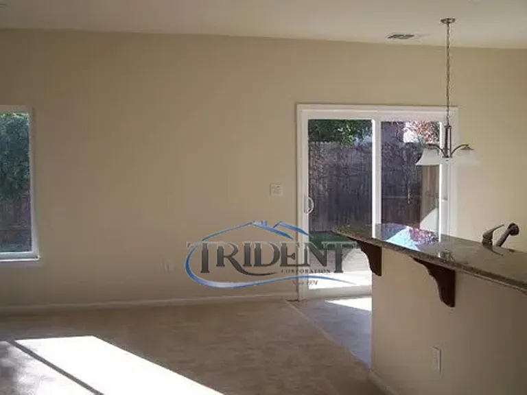 2092 Moss Glen Loop — Photo 6