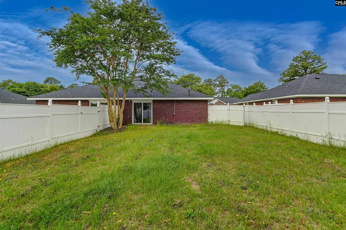 Building Photo - 110 Hutto Hl