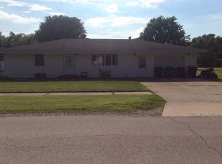 290 N Mitchell St, Braidwood, IL 60408