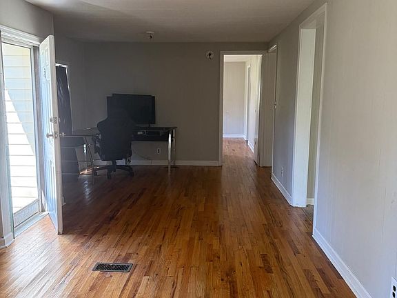 4th image of 2457 Bold Springs Rd