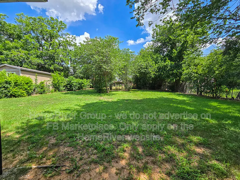 601 Brookfield Dr — Photo 18