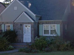 340 Nassau Blvd, Garden City Park, NY 11040