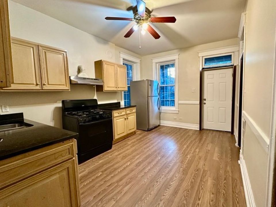 1st image of 2328 S Sawyer Ave #1F